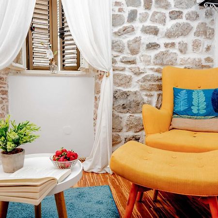 Golden Dream In Diocletian Palace Split Exterior photo